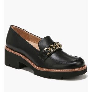 NATURALIZER | Desi Black Loafer Size 7.5